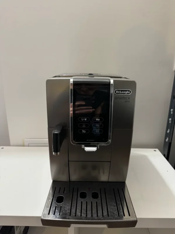Repasovaný DeLonghi ECAM370.95.T Dinamica Plus