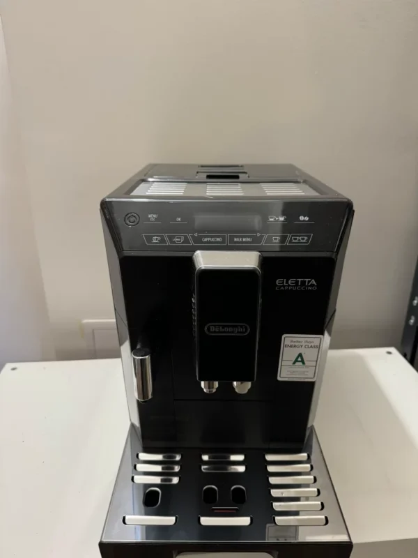 Repasovaný DeLonghi Eletta Cappuccino ECAM.44.66.B